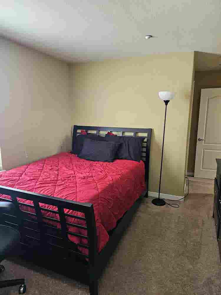 Furnished private room/bathroom