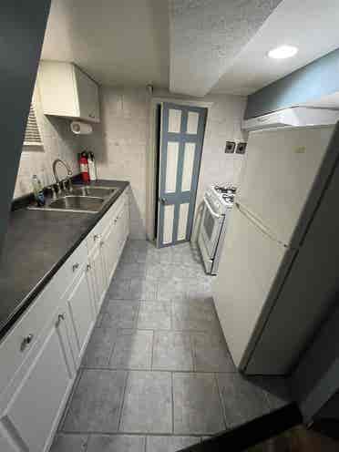 Spacious 1 BEDROOM APT- Morris Park
