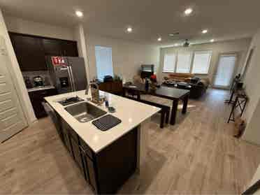 Room for Rent near Austin Beerworks