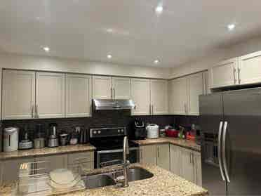 Room for rent by day/week-Room 2