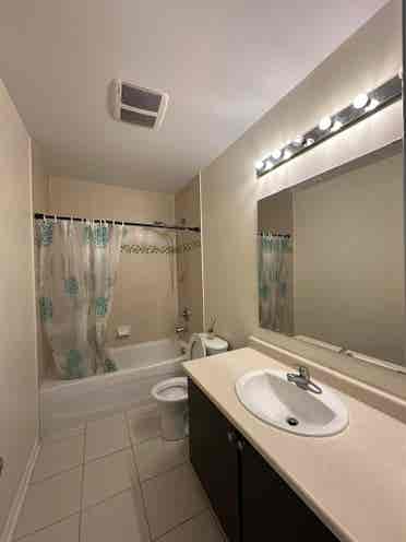 Room for rent by day/week-Room 2