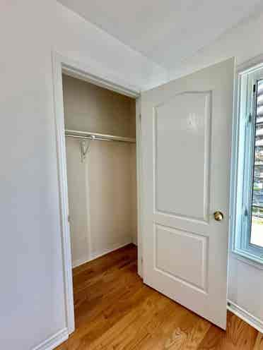 Room for rent by day/week-Room 2