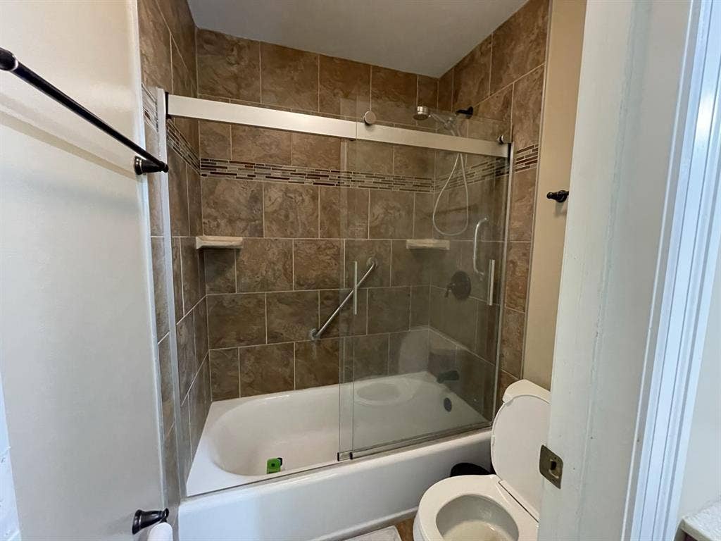 Three rooms available to rent!