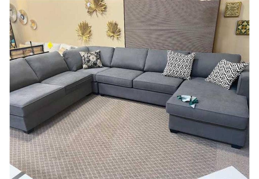 Roommates needed for 3 rooms