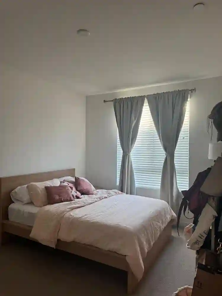 Master bedroom near Echo Park
