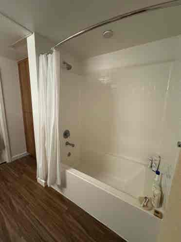 Master bedroom near Echo Park