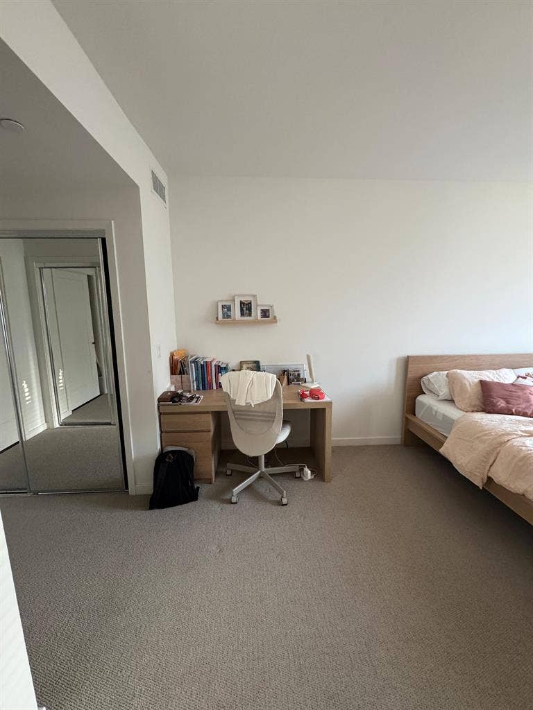 Master bedroom near Echo Park