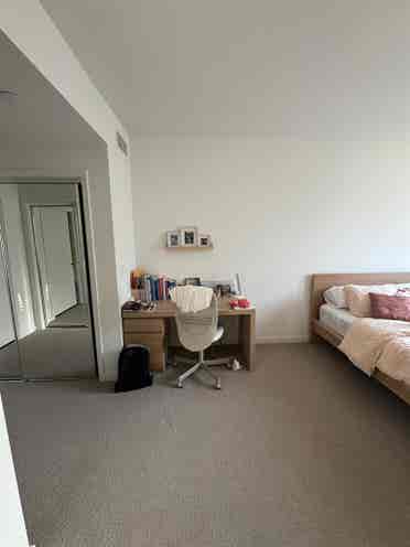 Master bedroom near Echo Park
