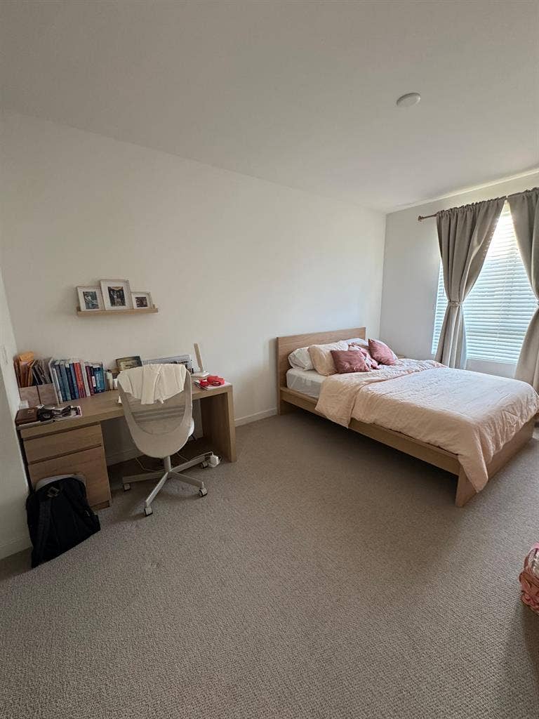 Master bedroom near Echo Park