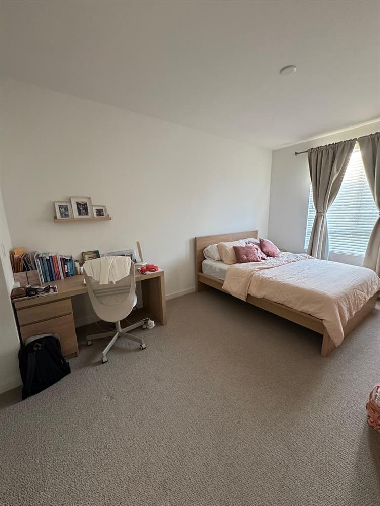 Master bedroom near Echo Park