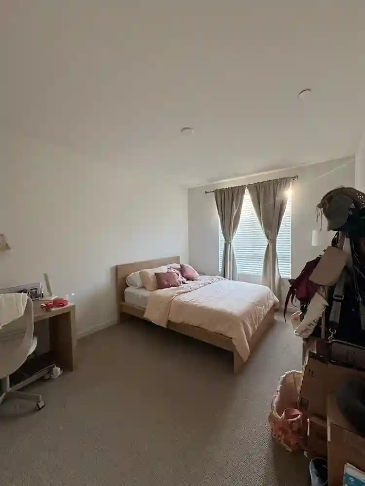 Master bedroom near Echo Park