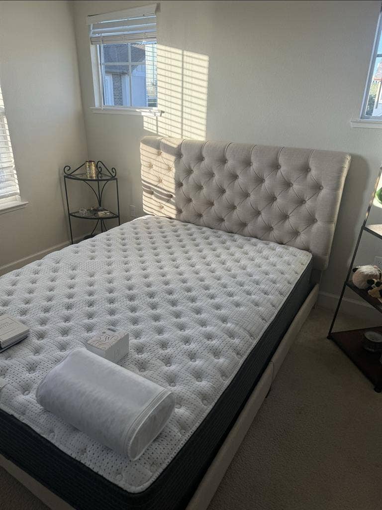 Roomie wanted for a cozy Townhouse