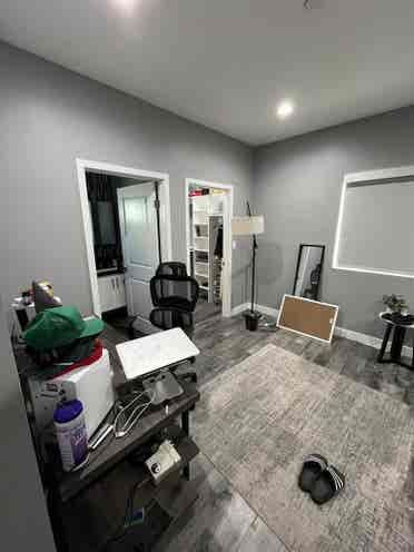 Temporary stay in Ktown apartment