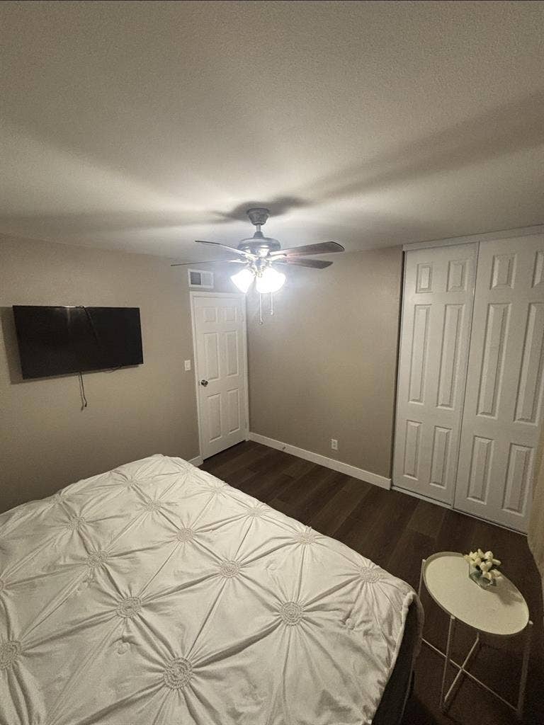 R
oom for rent