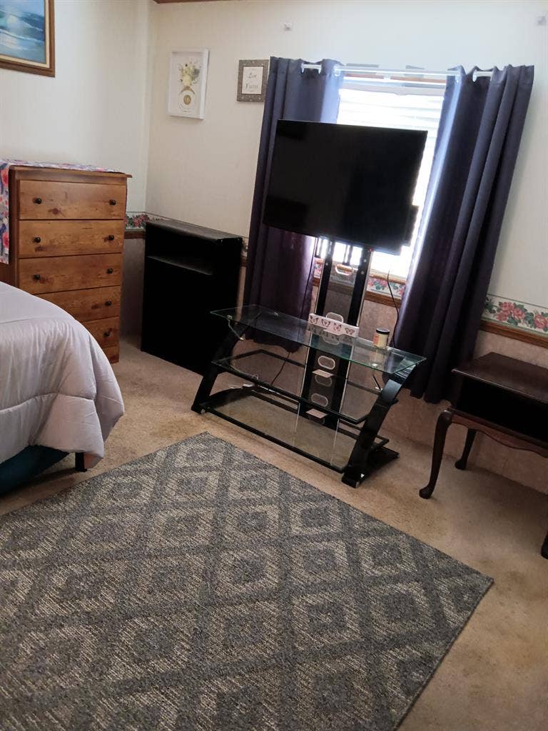 Room for rent furnished