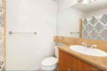 Apt in San Diego College Area