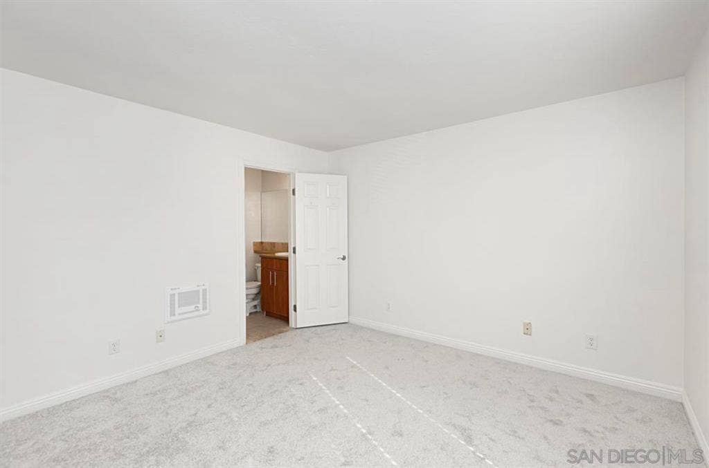 Apt in San Diego College Area
