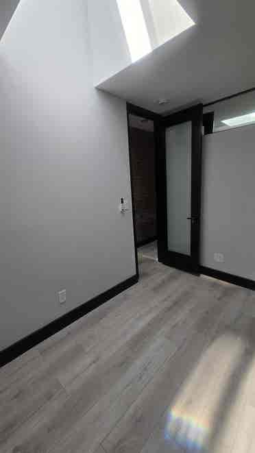 ++STUNNER+++ Bath Renovated