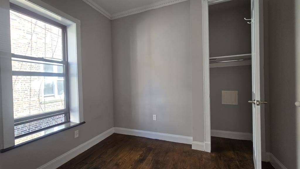 2 beds, with rooftop Privacy