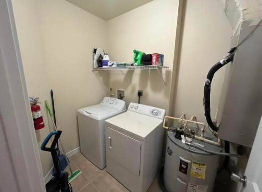 LOOKING FOR ROOMMATE