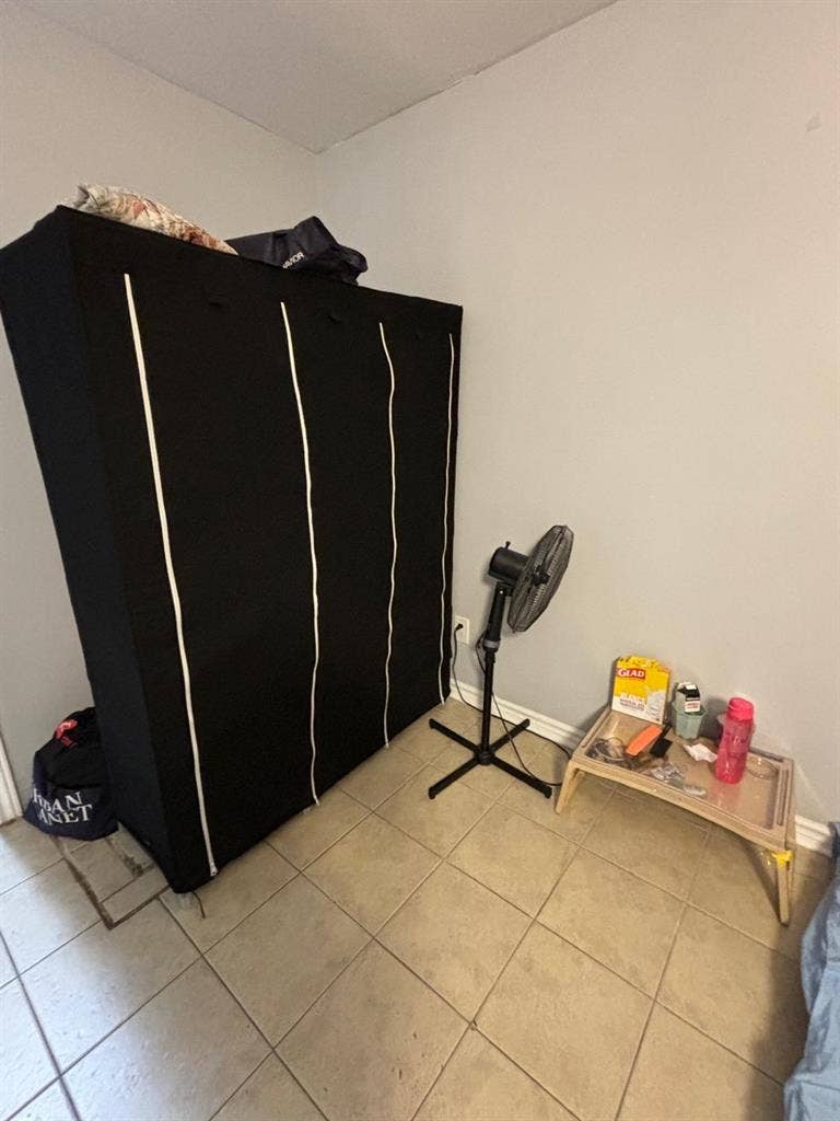 Looking for a couple or 2 person