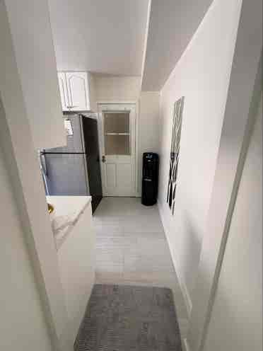 Private Bed/bath West Hollywood