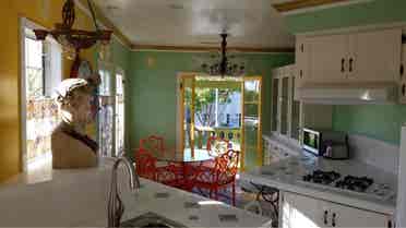 Mid City Private Room Available