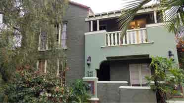 Mid City Private Room Available