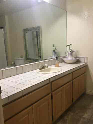 Bay Window: Spacious Furnished Room