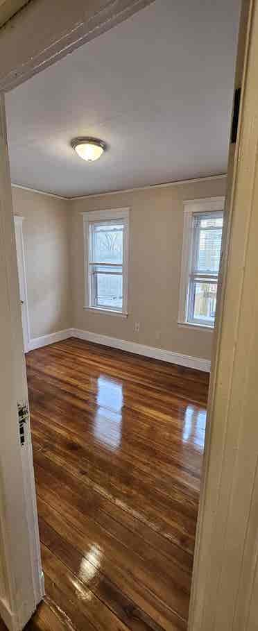 8 min walk to T Jamaica plain 7/1