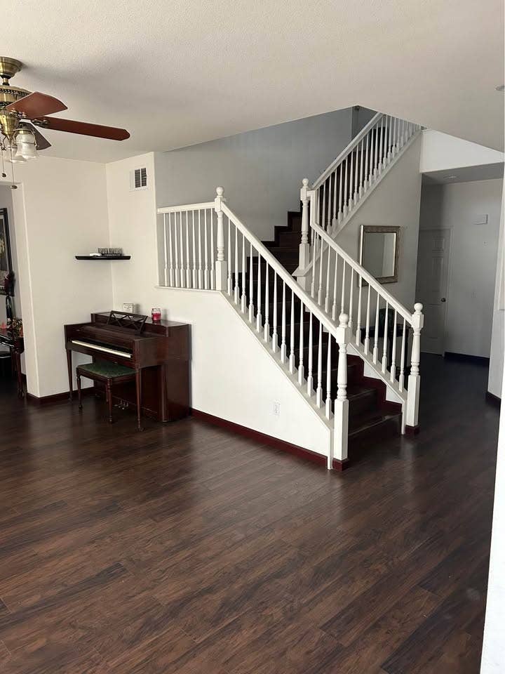 Room w/ shared bath $/Month
