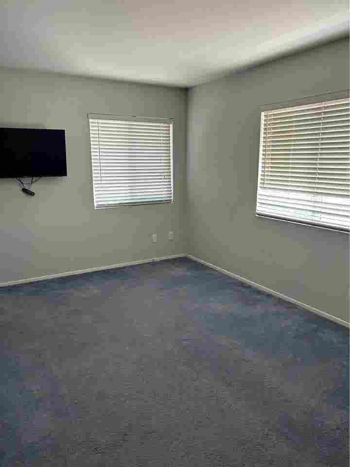 Room w/Sharebath Peaceful Location