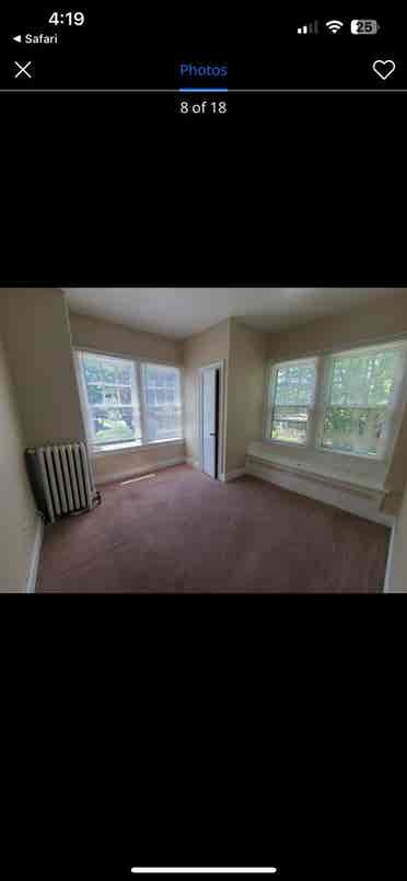 Looking for LGBTQ+ roomie