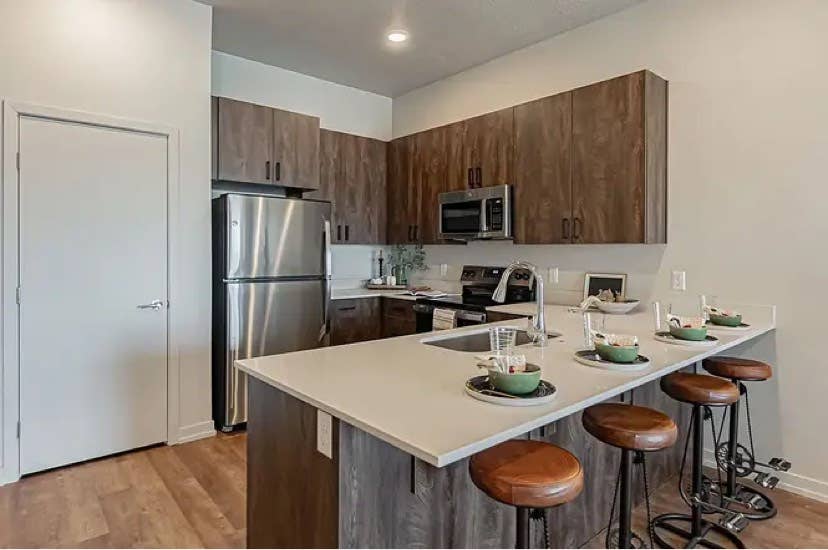 Riverwalk Apartments