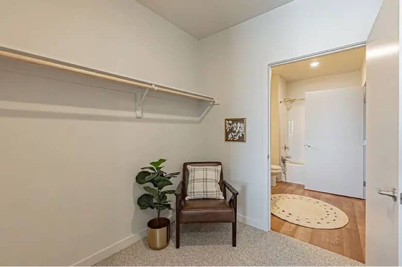 Riverwalk Apartments