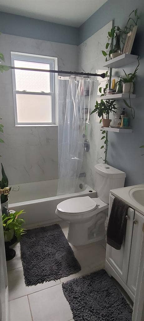Large Furnished Room in Attic