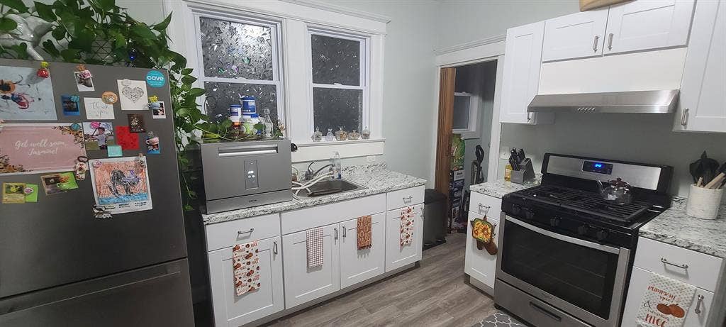 Large Furnished Room in Attic