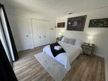 Furnished Luxury Styled Room