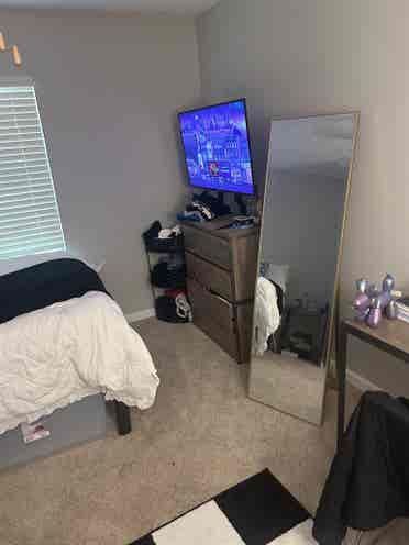 ROOM FOR RENT!  Clemson!