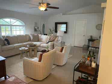 Room available to rent