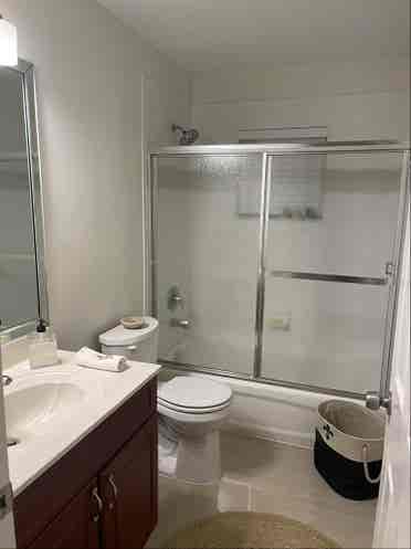 Room available to rent