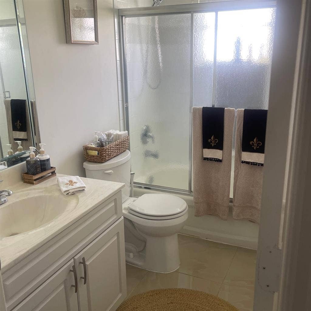 Room available to rent