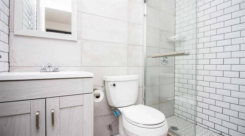 Room with Private Bathroom!