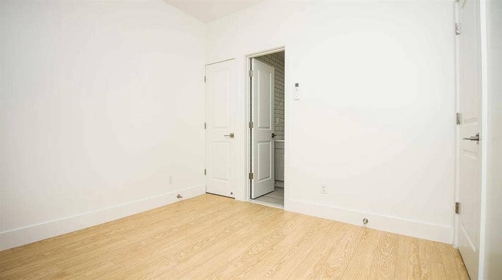 Room with Private Bathroom!