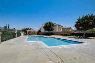 Rent a Room in EXCELLENT COMMUNITY