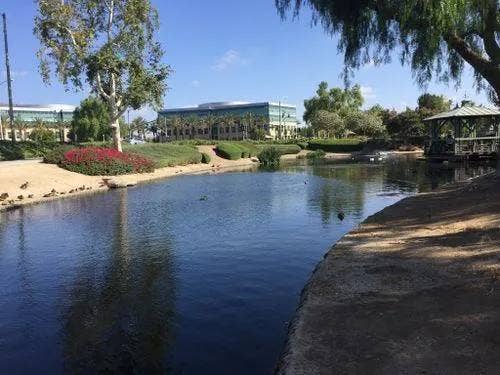 PRIVATE BATH, SAFE, NEAR FWY,