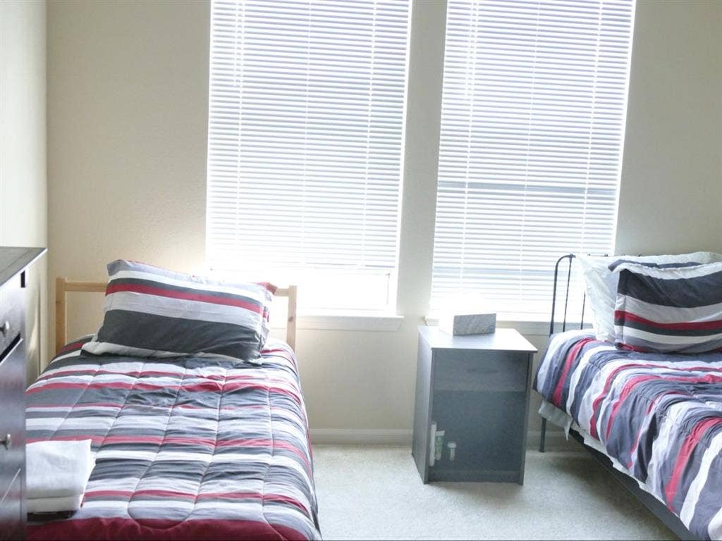 Room by Millenia lakes 2bedroom