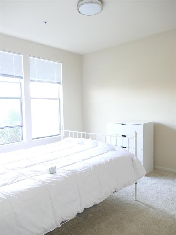 Room by Millenia lakes 2bedroom