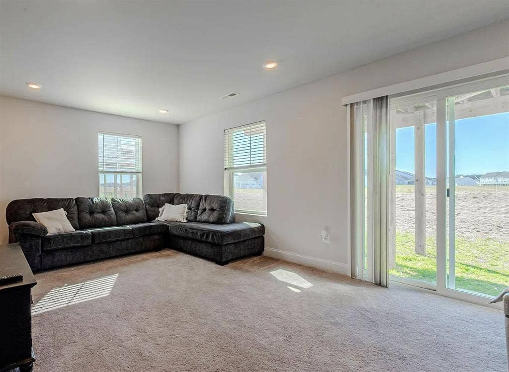 Big townhouse in Millsboro Delaware