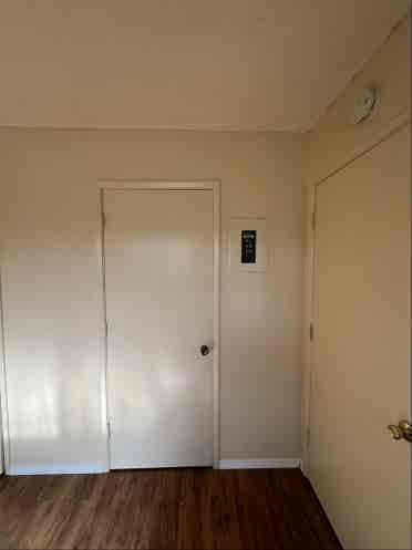 ROOM for RENT - MAYWOOD CA